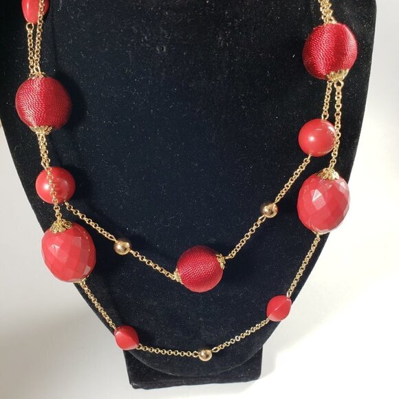 Gold tone Multi Strand Red beaded Necklace With Matching Earrings - Picture 5 of 8
